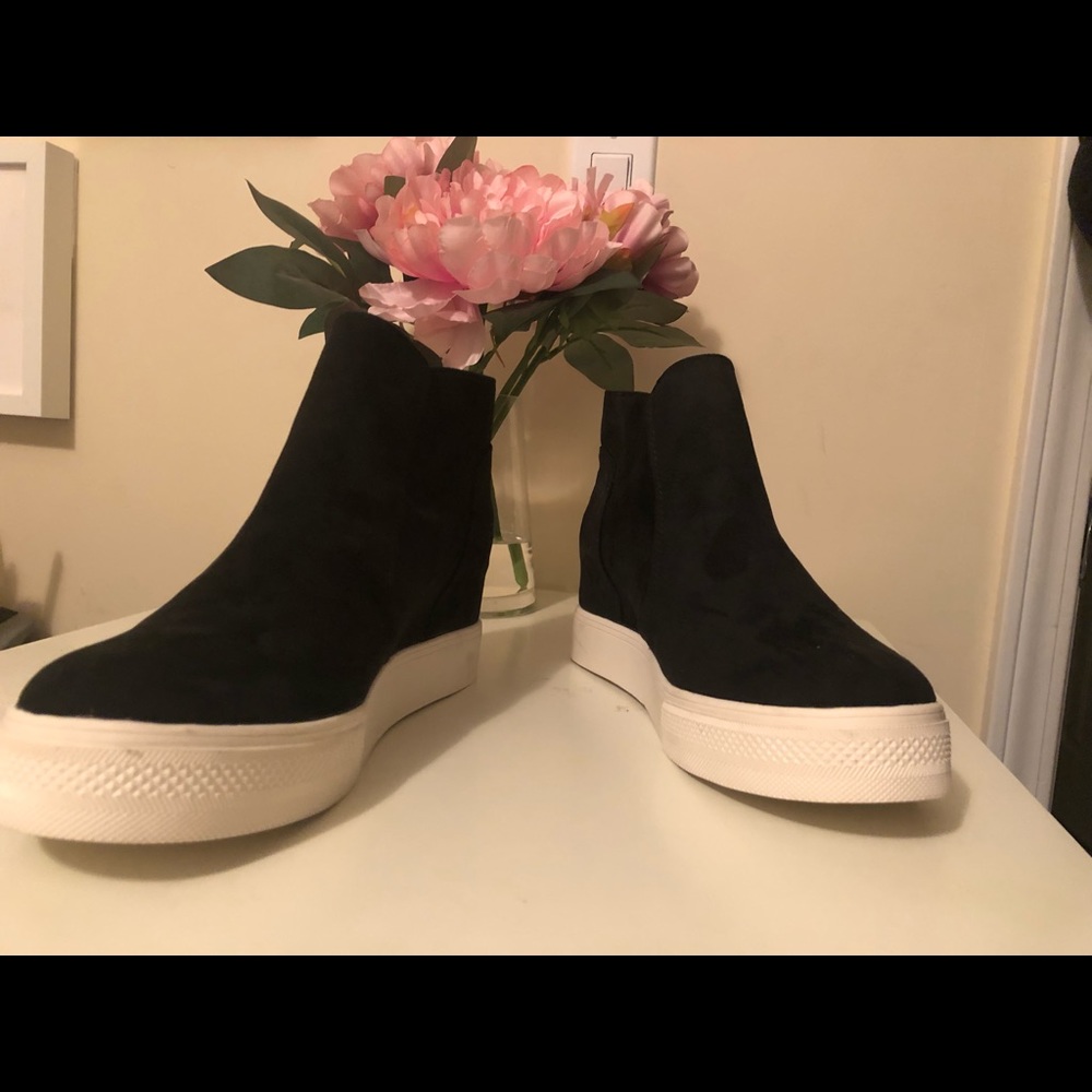 Steve Madden Wonderous Sneaker Wedge - Picture 5 of 5